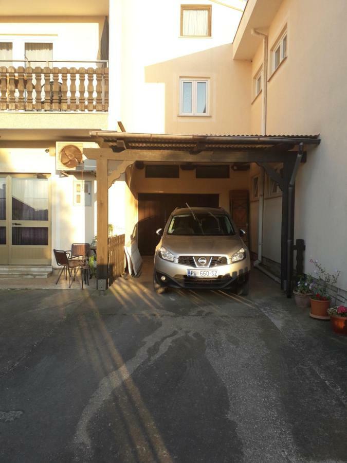 Apartments Hrga Pula Zewnętrze zdjęcie